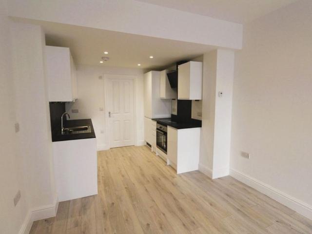 Apartment for rent in Lucastes, Mid Sussex