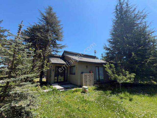 Yeniçaydurt, Bolu Merkez içerisinde satılık Villa