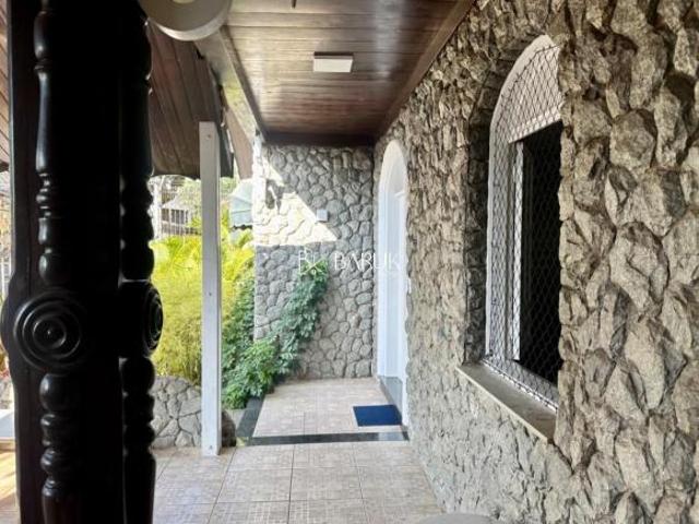 Casa venda em Região Geográfica Imediata de Juiz de Fora, Juiz de Fora
