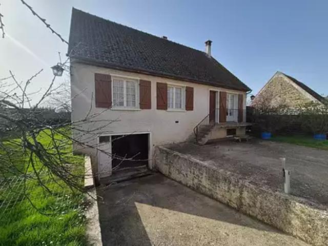 Maison vente à Melun, Bombon