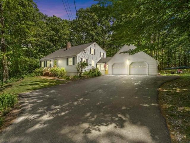 House for sale in New Hampshire