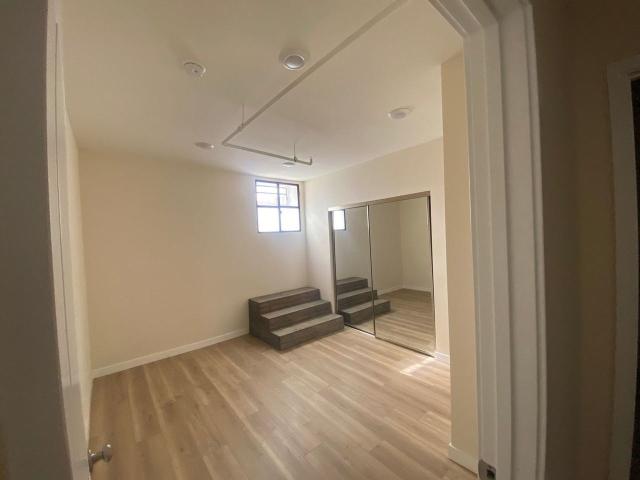 Apartment for rent in Canoga Park, California