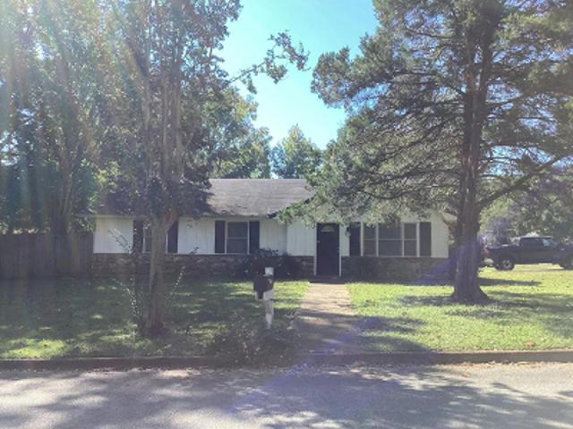 House for sale in Town and Country, Auburn