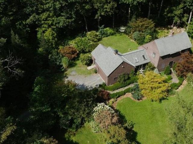 House for sale in Gilsum, Cheshire County