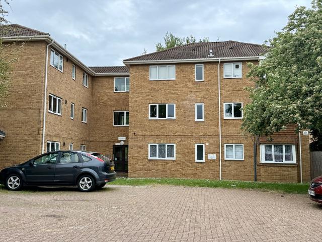 Apartment for rent in Parkwood, Gillingham