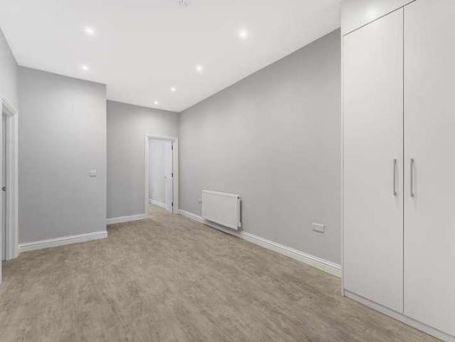 Apartment for rent in London Borough of Ealing, Greater London
