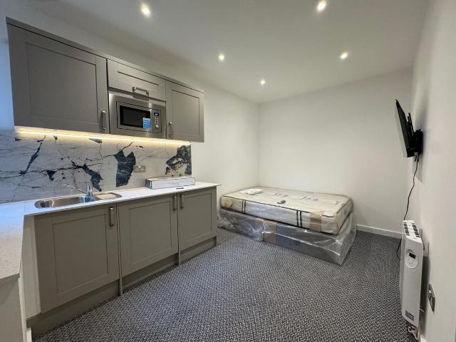 Studio for rent in London Borough of Ealing, Greater London
