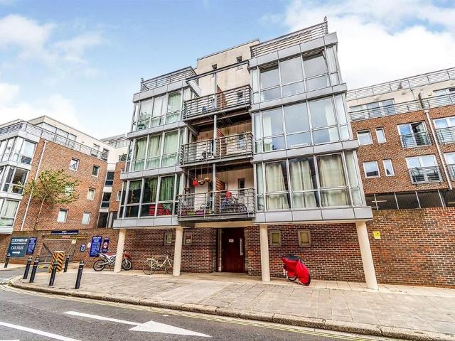 Apartment for rent in Portsea, City Of Portsmouth
