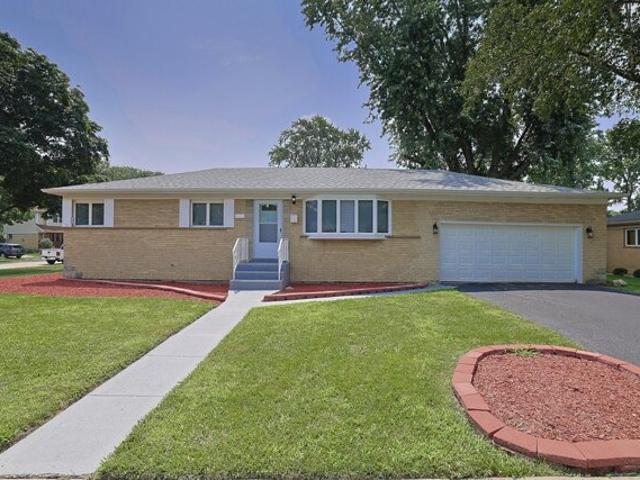 House for sale in Mount Prospect, Illinois