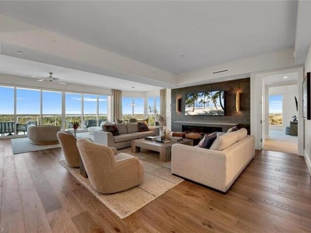 Condo for sale in Bonita Springs