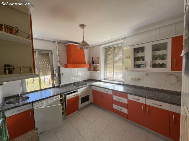 Casa en venta en Armunia, León