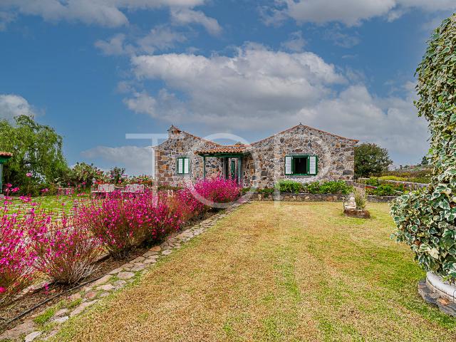 Casa en venta en Los Menores, Adeje