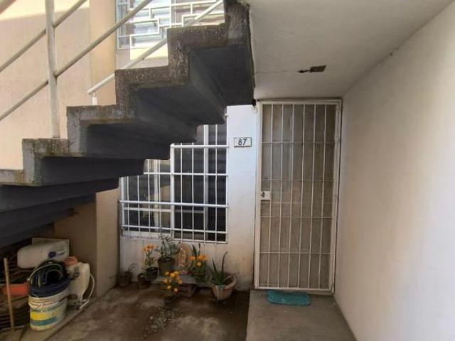 BONITA Casa Duplex Pl baja Por Vialidad. Con cochera techada. Fracc Parques del Palmar Tlaquepaque