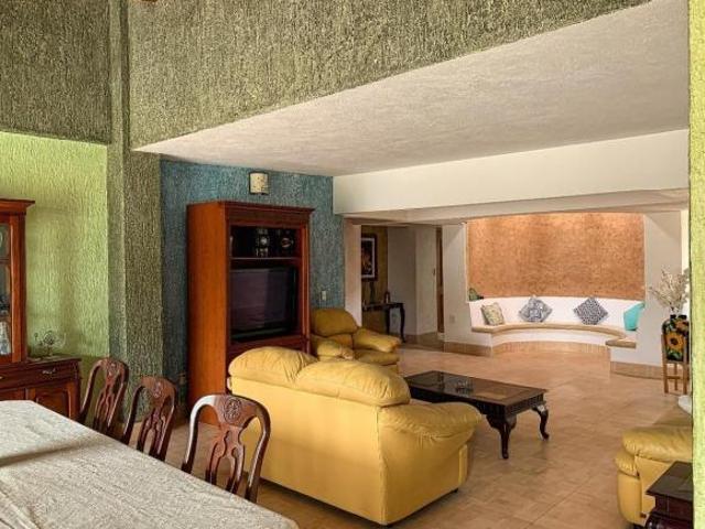 BONITA CASA EN RENTA Y VENTA EN TEQUISQUIAPAN