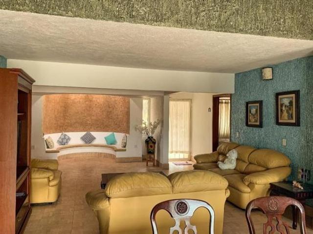 BONITA CASA EN RENTA Y VENTA EN TEQUISQUIAPAN