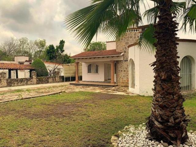 BONITA CASA EN RENTA Y VENTA EN TEQUISQUIAPAN