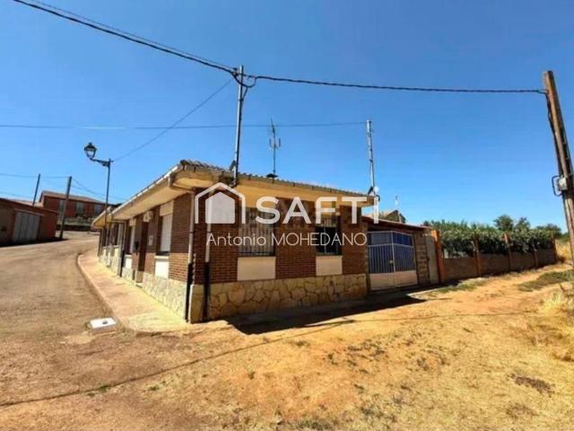 Casa en venta en Villamañán, Castilla y León
