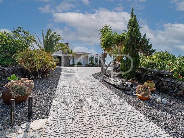 Casa en venta en Santiago del Teide, Canarias