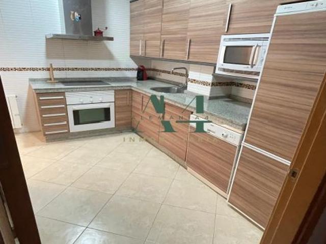 Piso en alquiler en Montesol, Cáceres