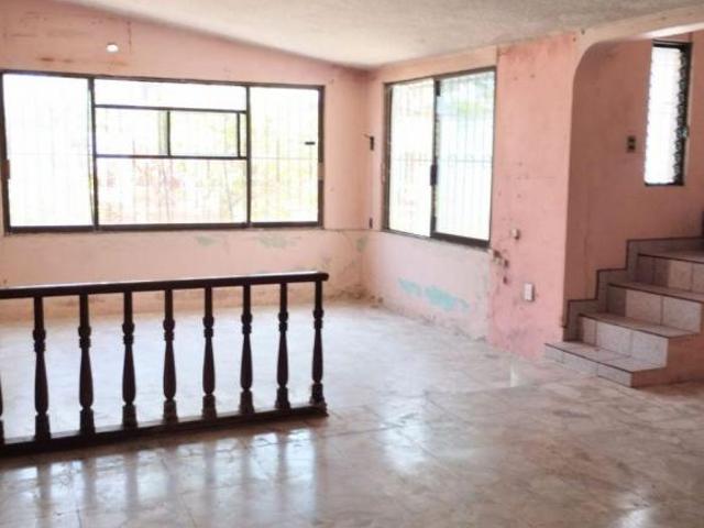 BONITA Y AMPLIA CASA EN NANCHITALDE LAZARO CARDENAS DEL RIO