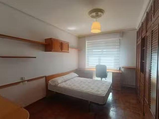 Casa en alquiler en Ermitagaña-Mendebaldea, Iruñerria