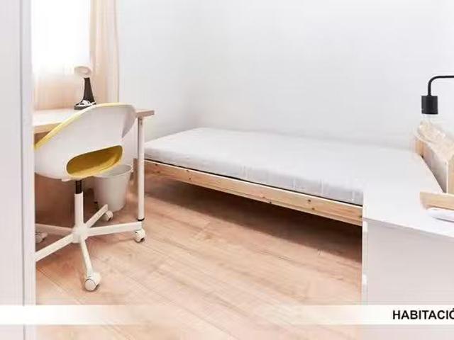 Casa en alquiler en Cruz Roja-Capuchinos, Sevilla