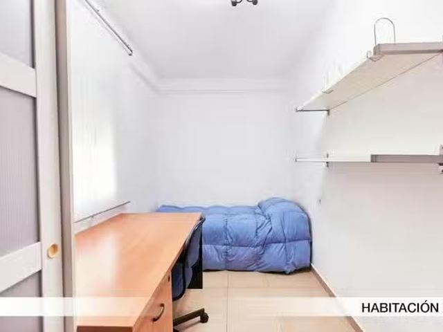 Casa en alquiler en Los Remedios, Sevilla