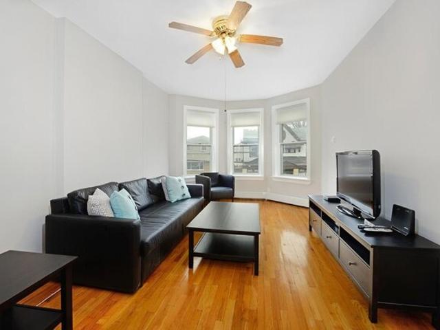 House for sale in Hudson, New Jersey