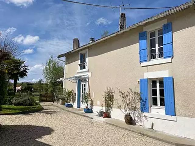 Maison vente à Angoulême, Nouvelle-Aquitaine