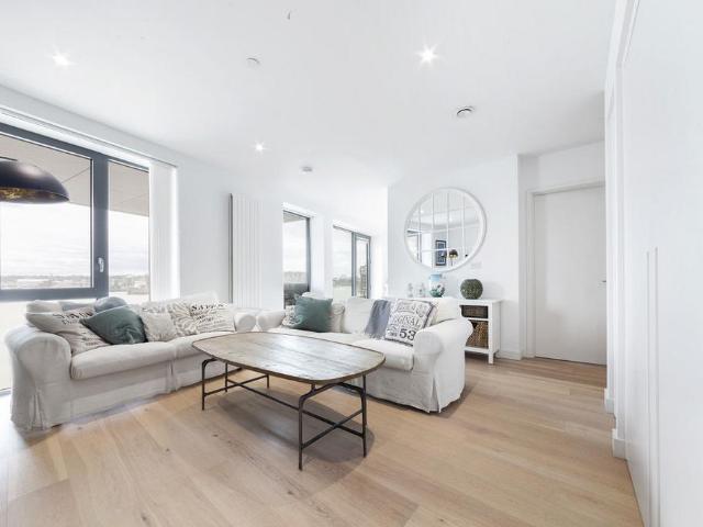 Apartment for rent in Silvertown, Greater London