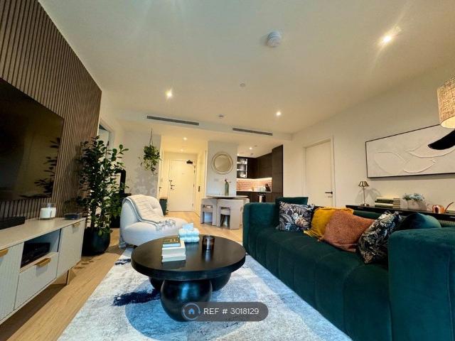 Apartment for rent in Silvertown, Greater London