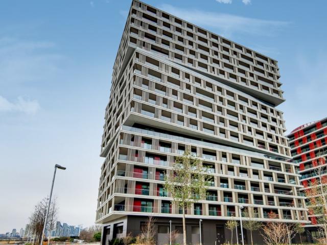 Apartment for rent in Royal Wharf, Greater London