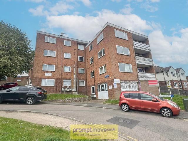 Apartment for rent in Farley Hill, Spring Park