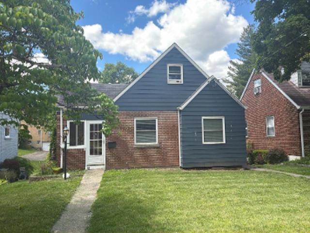House for sale in Roselawn, Ohio