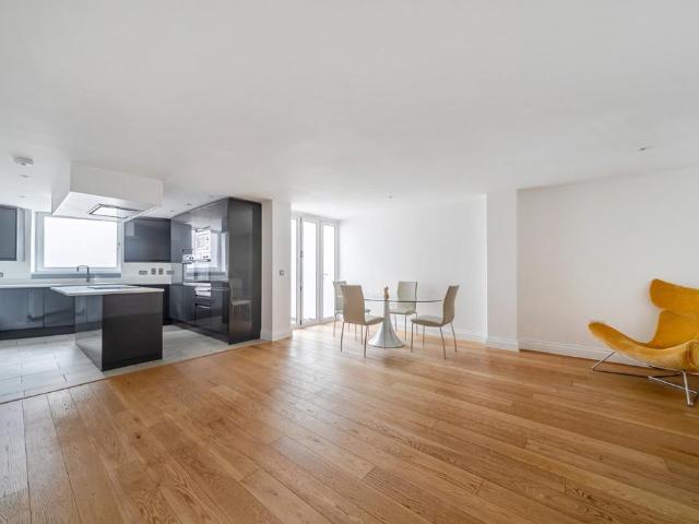 Apartment for rent in London Borough of Merton, South Wimbledon