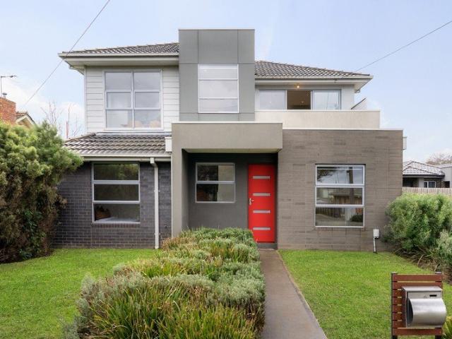Townhouse for sale in Camerons Creek, Victoria