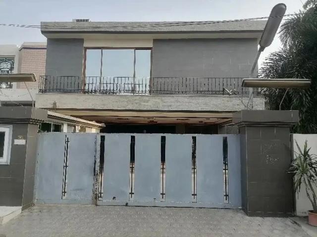 House for sale in تحصیل فیصل آباد شہر, فیصل آباد ڈویژن