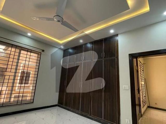House for sale in Peshawar, North West Frontier Province