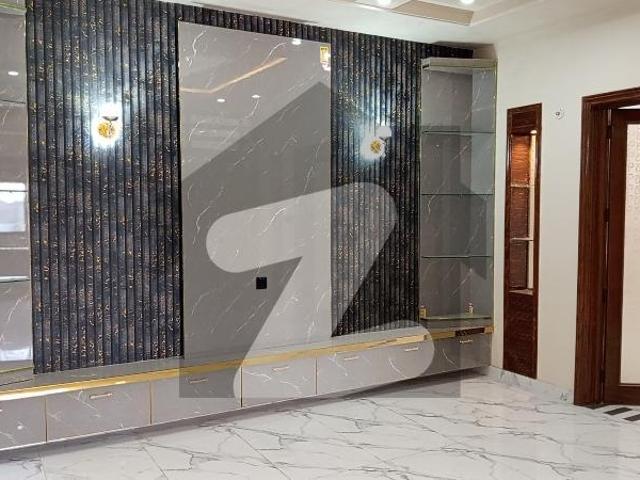 House for sale in Faisalabad, Islamabad Capital Territory