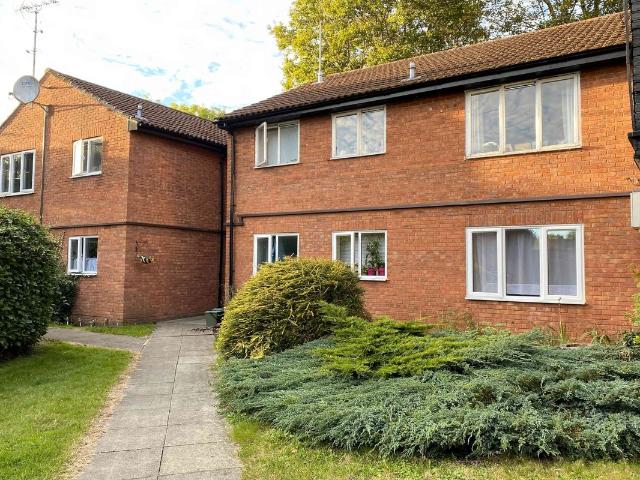 Apartment for rent in Little Bookham, Mole Valley