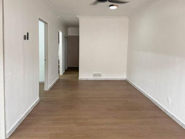 Apartment for sale in Petaling, Damansara Damai