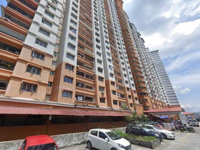 Apartment for sale in Petaling, Damansara Damai