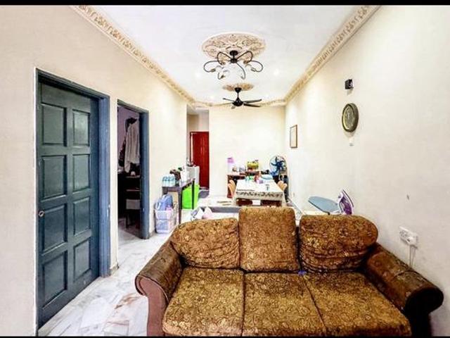 Townhouse for sale in Country Heights Damansara, Kuala Lumpur
