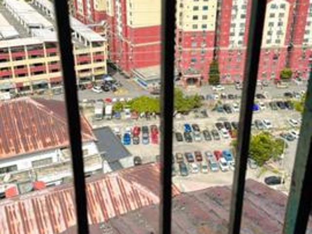 Flat for sale in Petaling, Damansara Damai