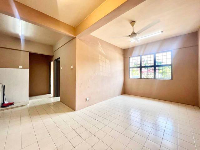 Flat for sale in Kajang, Langat
