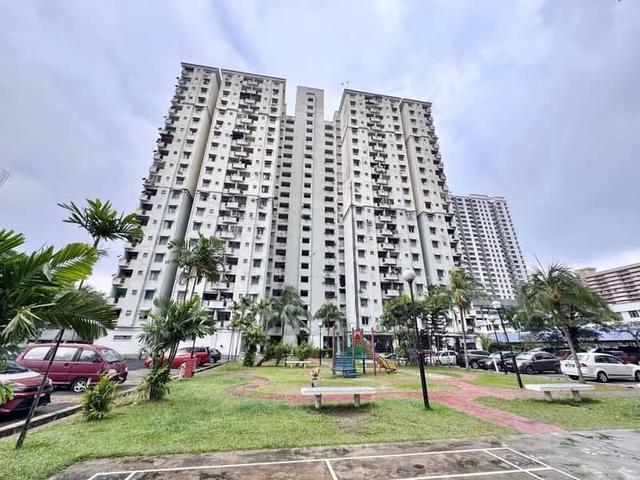 Apartment for sale in Country Heights Damansara, Kuala Lumpur