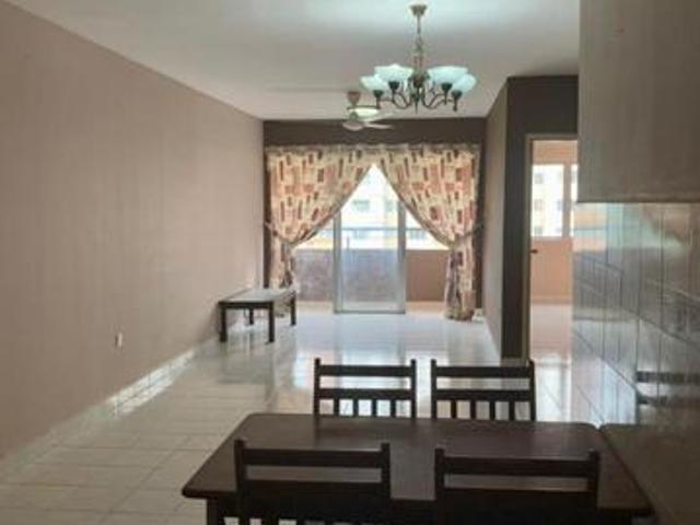 Apartment for sale in Petaling, Damansara Damai