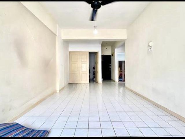 Apartment for sale in Country Heights Damansara, Kuala Lumpur