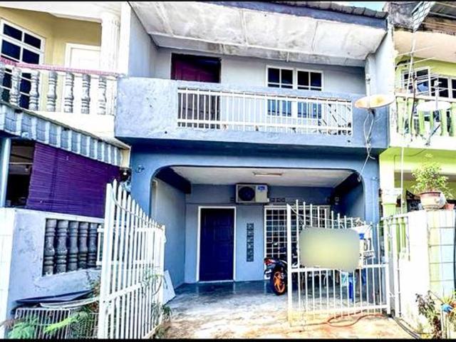 Terraced House for sale in Langat, Selangor