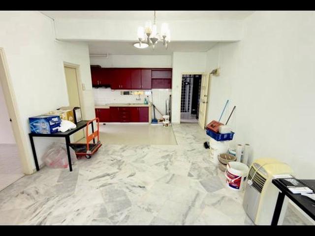 Apartment for sale in Country Heights Damansara, Kuala Lumpur